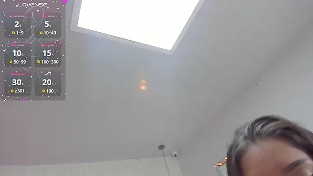 SUZETMONACO online show from 03-22-25, 07:20