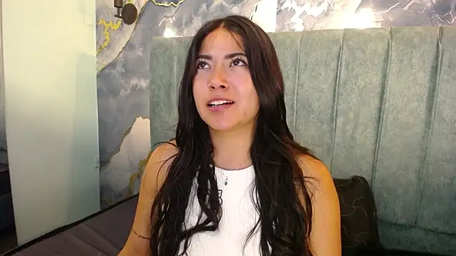 Susy thomson online show from 12-23-25, 02:11