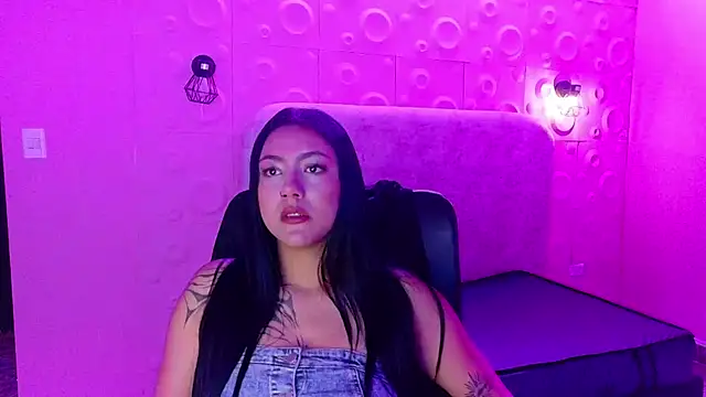 Susy thomson online show from 10-13-25, 04:19