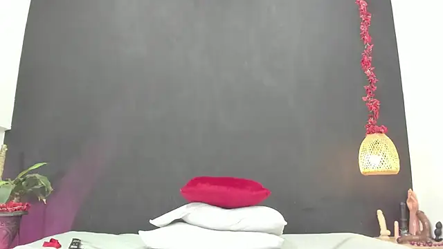 Luna smit08 online show from 11-12-25, 08:34