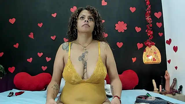 Luna smit08 online show from 02-18-26, 09:11