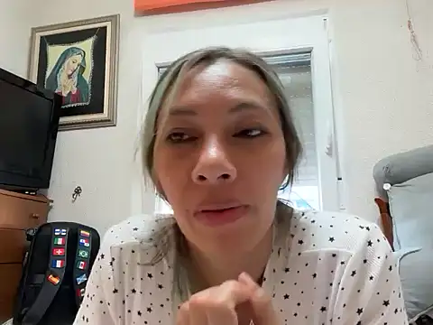 yenlo01 online show from 06-03-26, 06:56
