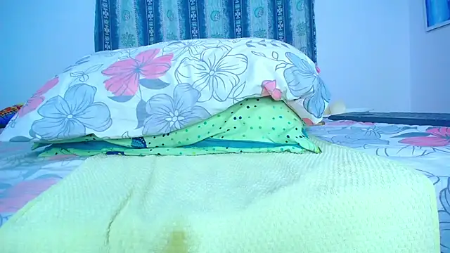 cristinapuerta- online show from 12-16-25, 10:14