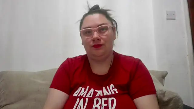 Bustycurves online show from 10-25-25, 10:32