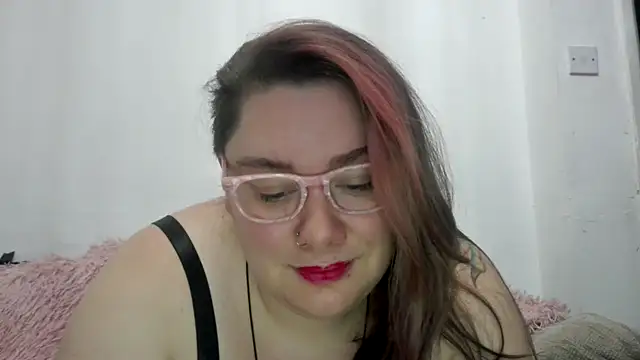 Bustycurves online show from 11-12-25, 10:57