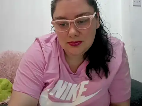 Bustycurves online show from 10-02-25, 09:07