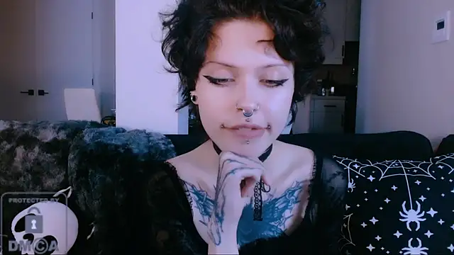 NaughtyLittleFox online show from 07-26-26, 03:57