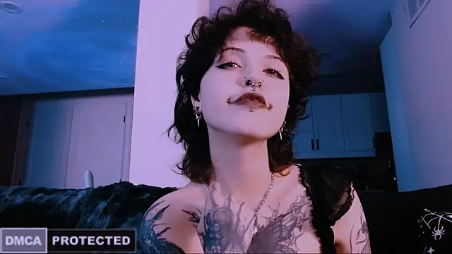 NaughtyLittleFox online show from 01-19-26, 05:11