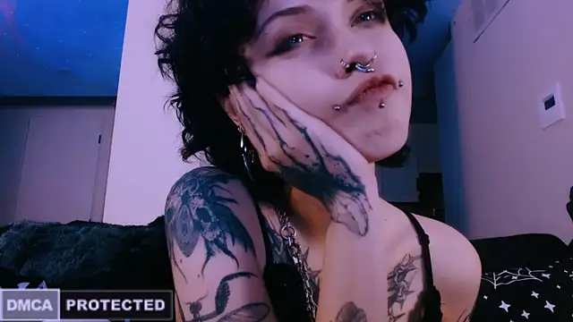 NaughtyLittleFox online show from 03-08-26, 07:33