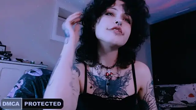 Snapshot of NaughtyLittleFox chatting on 05-24-26, 04:34 NaughtyLittleFox online show from 05-24-26, 04:34