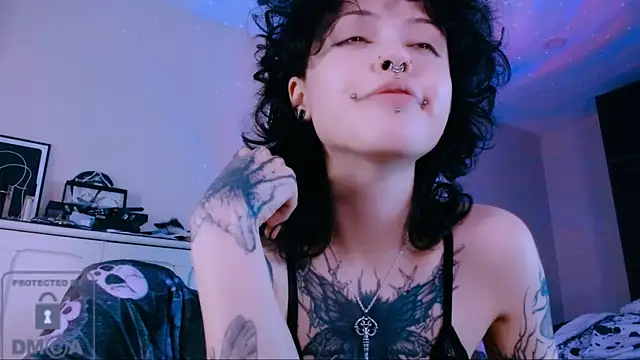 NaughtyLittleFox online show from 06-16-26, 03:17