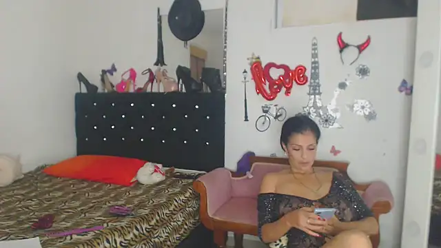 brigitht online show from 05-06-26, 02:26