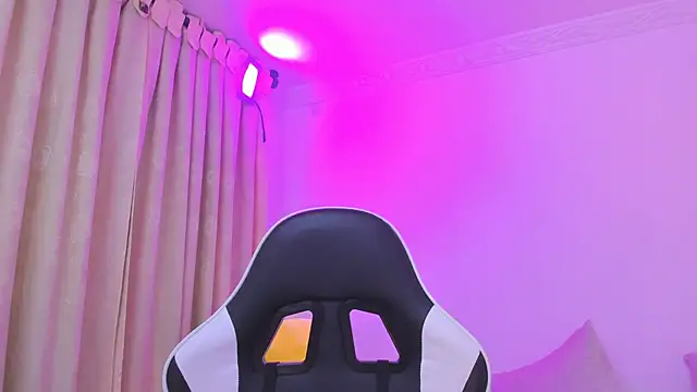 shanel taylor online show from 03-08-26, 02:04