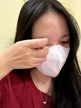 Snapshot of minmin2kk5 chatting on 10-19-25, 03:04 minmin2kk5 online show from 10-19-25, 03:04