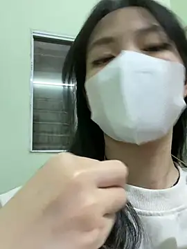 Snapshot of minmin2kk5 chatting on 03-08-25, 01:06 minmin2kk5 online show from 03-08-25, 01:06