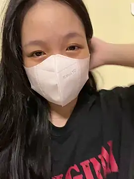 Snapshot of minmin2kk5 chatting on 10-10-25, 02:51 minmin2kk5 online show from 10-10-25, 02:51