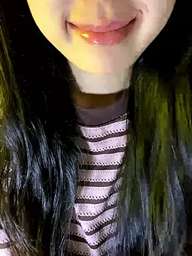 minmin2kk5 online show from 01-17-26, 06:39