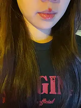 minmin2kk5 online show from 04-12-26, 04:10