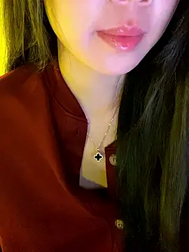 minmin2kk5 online show from 01-12-26, 04:36