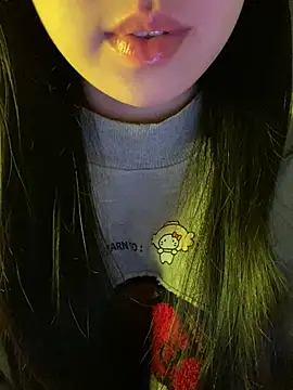 minmin2kk5 online show from 02-02-26, 07:07