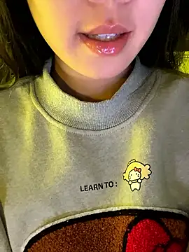 minmin2kk5 online show from 01-11-26, 03:41