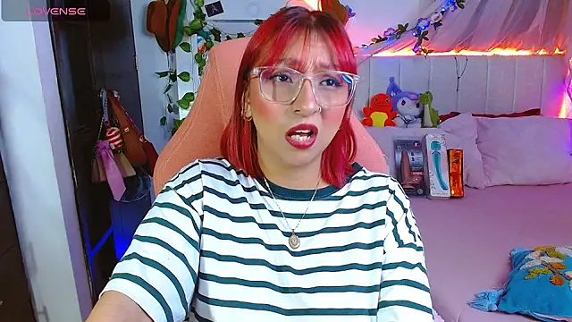 Littlerouse  online show from 03-09-26, 09:02