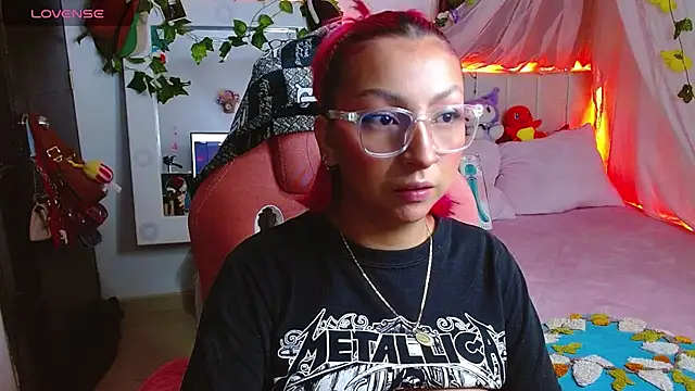 Littlerouse  online show from 01-14-26, 07:56