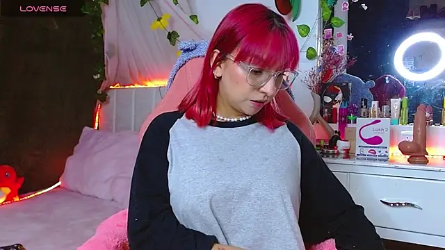 Littlerouse  online show from 10-21-25, 02:44