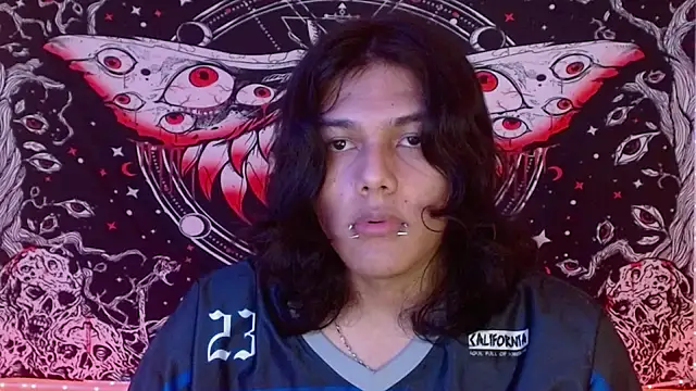 Snapshot of daiki_sx chatting on 02-07-25, 08:31 daiki sx online show from 02-07-25, 08:31