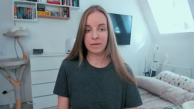 violet blue eyes online show from 05-19-26, 02:02