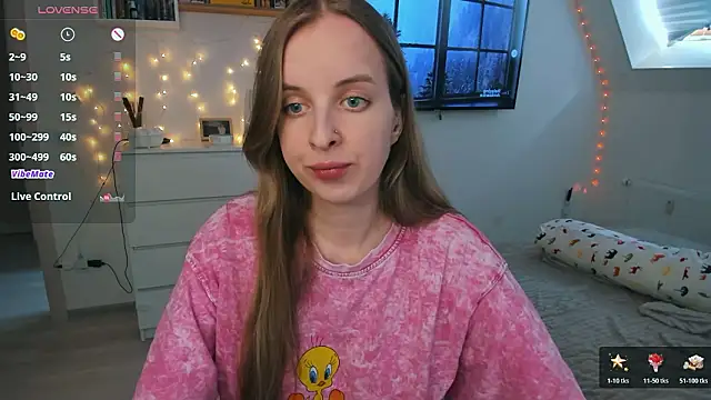 violet blue eyes online show from 03-12-26, 12:53