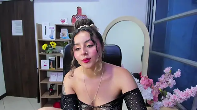 Snapshot of celeste_blue69 chatting on 09-18-25, 03:09 celeste blue69 online show from 09-18-25, 03:09
