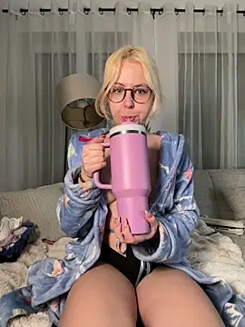 Livewithlucy online show from 02-13-26, 08:36