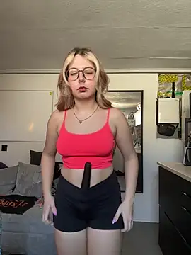 Livewithlucy online show from 03-06-25, 01:14