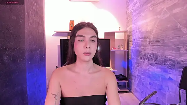 Snapshot of saracaball_ chatting on 12-17-25, 06:51 saracaball online show from 12-17-25, 06:51