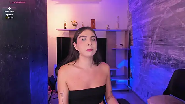 Snapshot of saracaball_ chatting on 10-10-25, 03:51 saracaball  online show from 10-10-25, 03:51