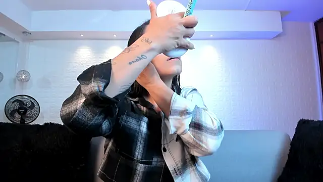 violet scott online show from 10-29-25, 10:47