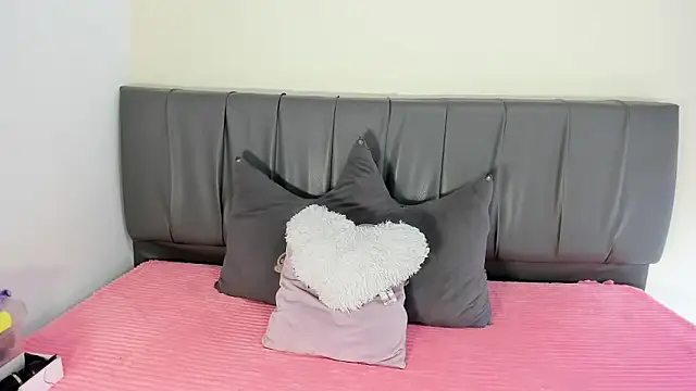 Cherllynn online show from 01-10-26, 02:12