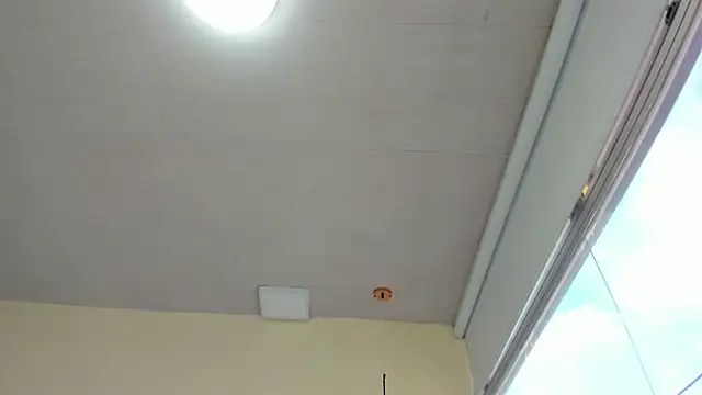 Cherllynn online show from 12-19-25, 03:58