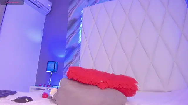 Snapshot of BrianaRichardson1414 chatting on 02-02-25, 04:43 BrianaRichardson1414 online show from 02-02-25, 04:43