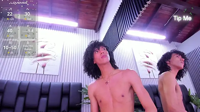 Camille Cedrik online show from 09-30-25, 07:42