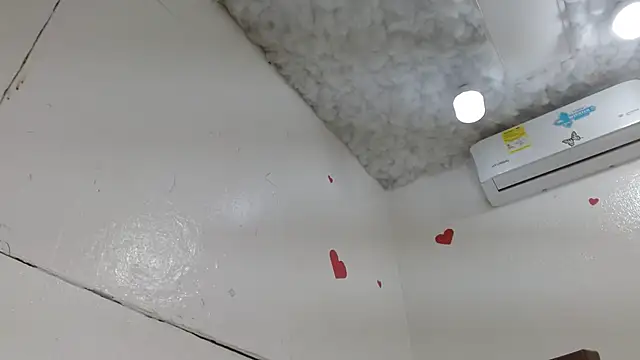 camilavagina24 online show from 12-18-25, 10:57