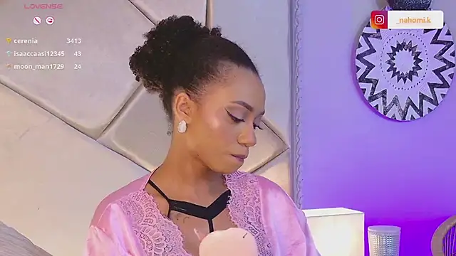 Nahomi King online show from 02-25-25, 01:09