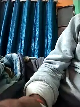 Snapshot of ALWAYSHORNYDADDY chatting on 01-15-25, 05:26 ALWAYSHORNYDADDY online show from 01-15-25, 05:26