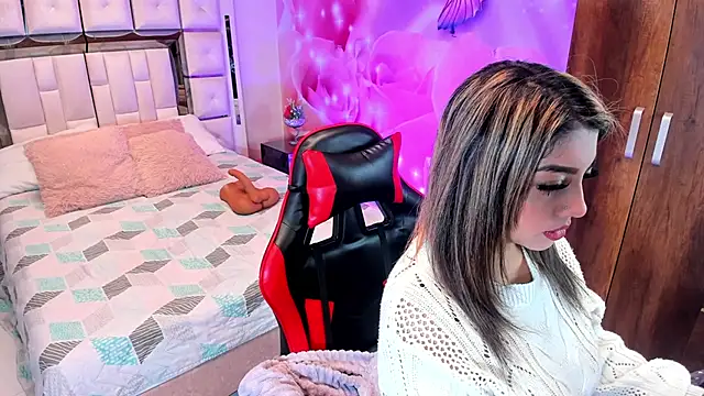 Yelena mutiz online show from 01-10-26, 01:17