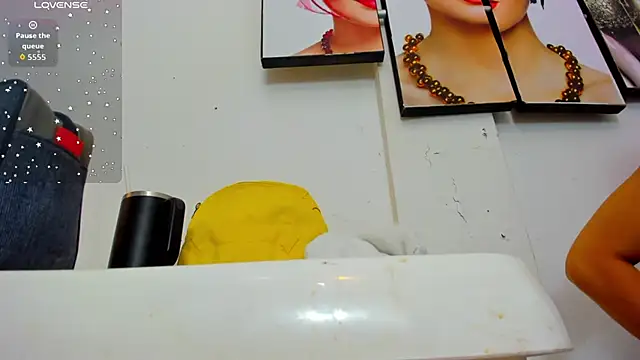 andeerr  online show from 09-30-25, 07:31