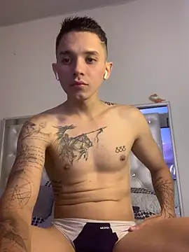 andeerr  online show from 09-26-25, 04:19