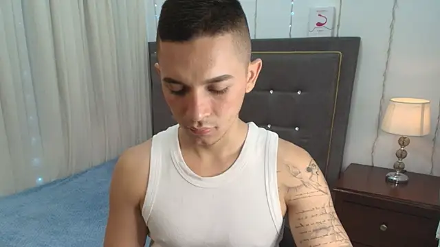 andeerr  online show from 03-11-25, 07:36