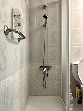 rafkiexh online show from 09-18-25, 07:17