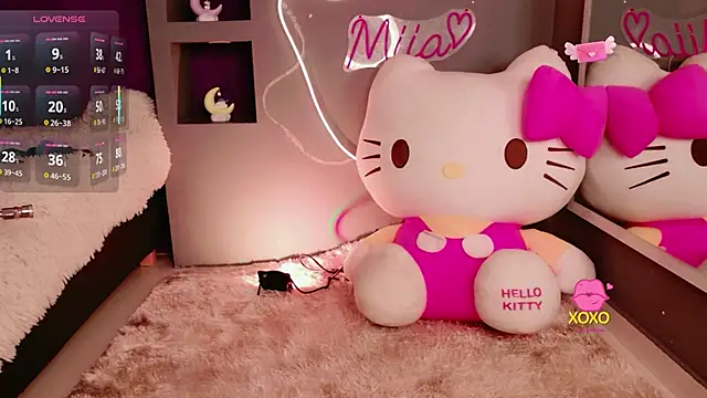 Snapshot of miia__baker chatting on 05-11-26, 12:06 miia baker online show from 05-11-26, 12:06